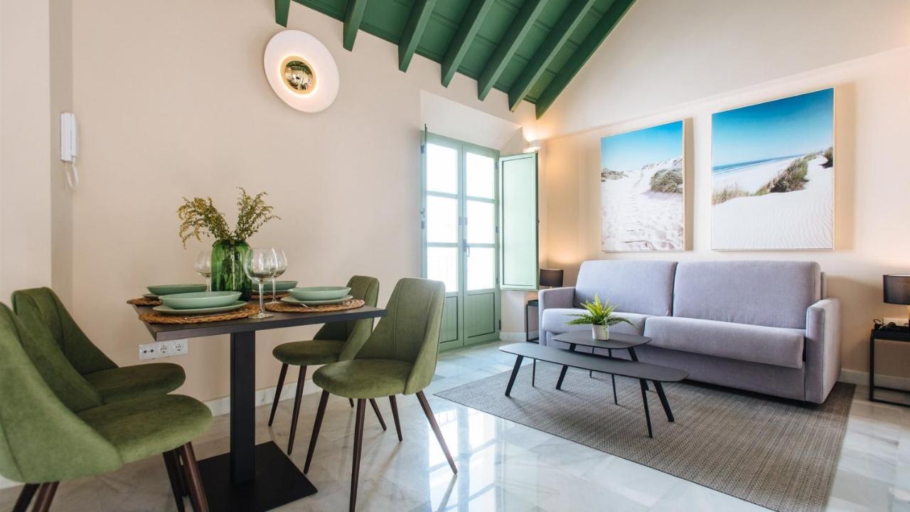 Rocio Suites Apartments Seville Exterior photo