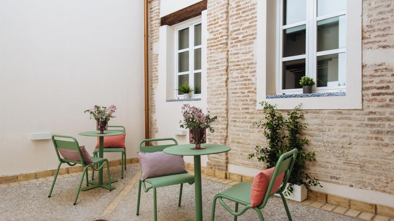 Rocio Suites Apartments Seville Exterior photo