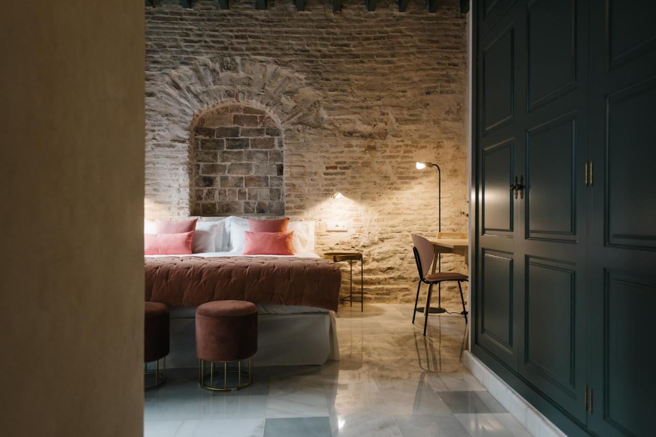 Rocio Suites Apartments Seville Room photo