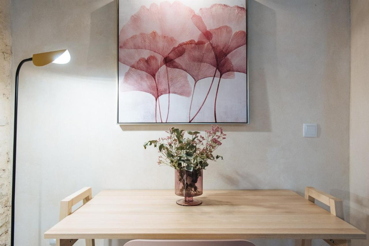 Rocio Suites Apartments Seville Room photo
